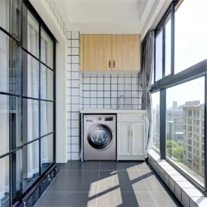 沈陽封陽臺斷橋鋁選窗攻略:選斷橋鋁系統門窗注意好這五點,你家陽臺實用又美觀!