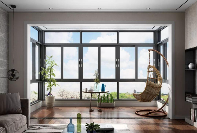 沈陽封陽臺斷橋鋁選窗攻略:選斷橋鋁系統門窗注意好這五點,你家陽臺實用又美觀!